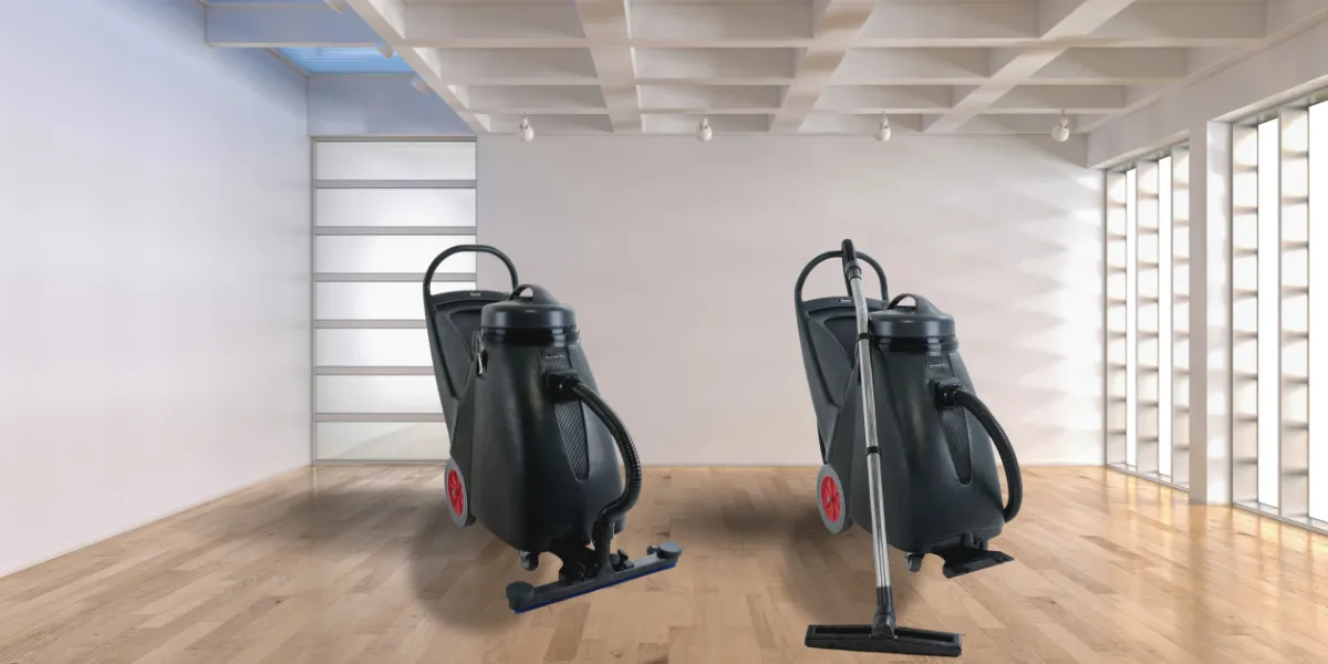 Clarke Summit Pro 18SQ Wet_Dry Vacuums 1